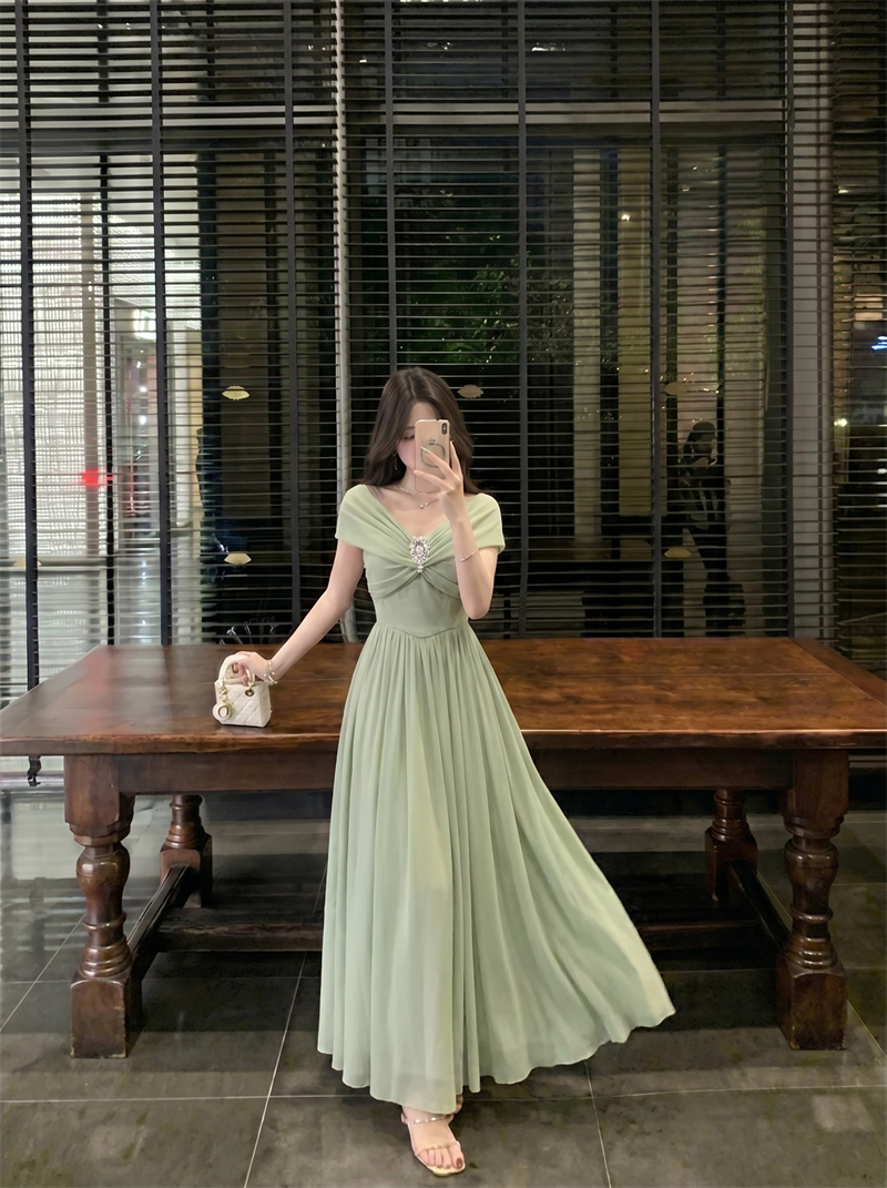Elegant Strapless Mesh Maxi Dress with Sweetheart Neckline and Flared Skirt