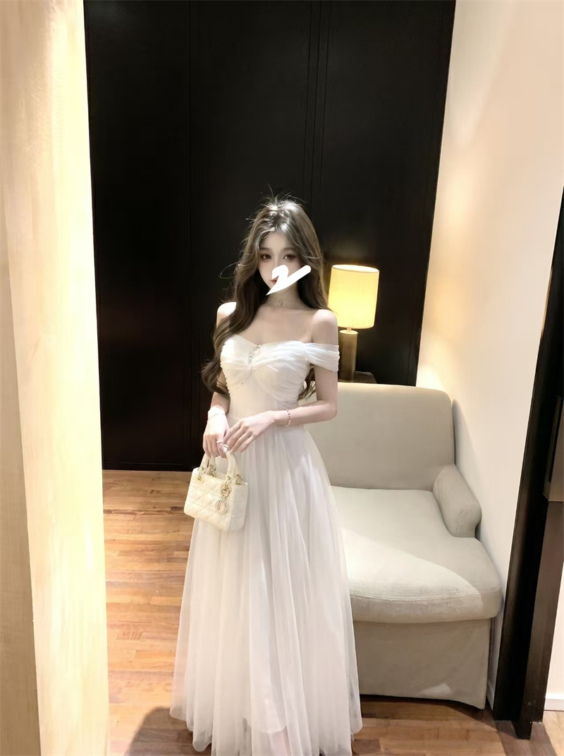 Elegant Strapless Mesh Maxi Dress with Sweetheart Neckline and Flared Skirt - Image 3