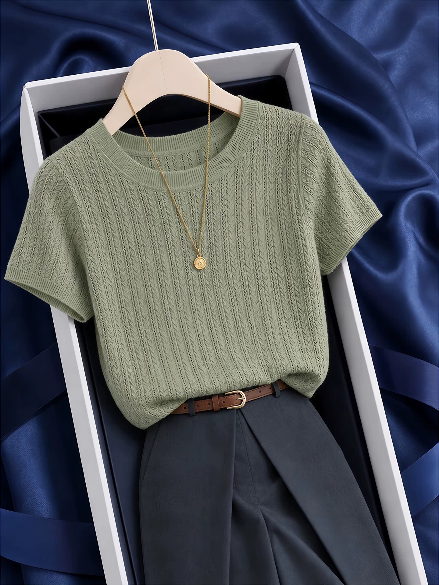 Green Cable Knit T-Shirt for Women 2026 Summer Short Sleeve Round Neck Soft Style Top
