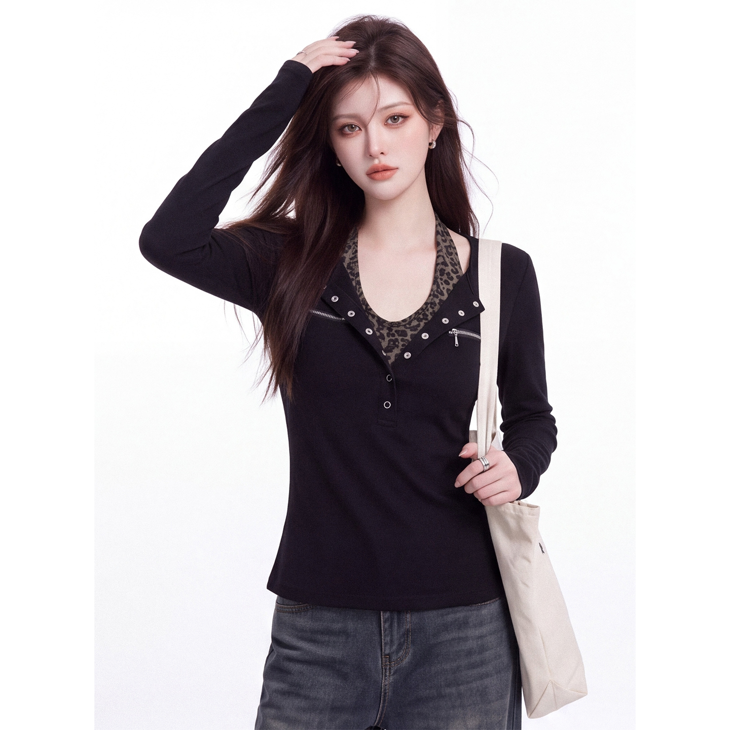 Sweet Cool Layered Two-Piece Women's Early Autumn Set Half-Open Neck Long Sleeve T-Shirt and Leopard Print Tie Short Camisole - Image 5