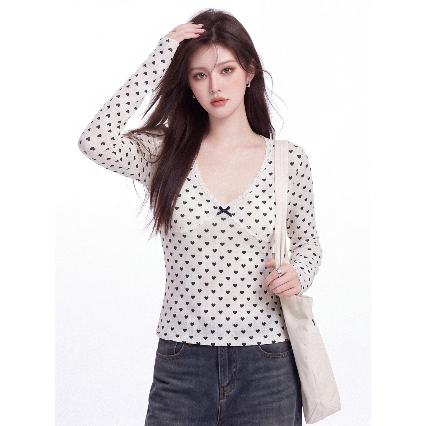 Sweet and Spicy V-Neck Long Sleeve T-Shirt with Padded Bust and Bow for Women Autumn Heart Print Base Layer