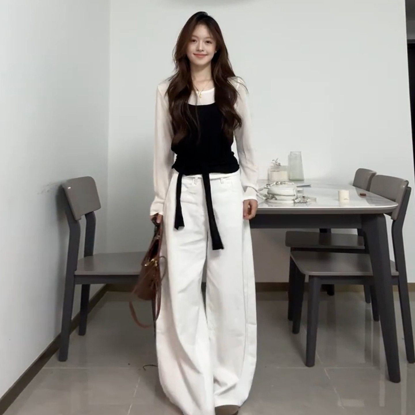 Early Autumn Korean Style Black Long Sleeve T-Shirt Women 2025 New Two-Piece Set with Cami Top